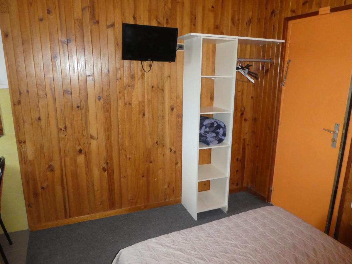 Etanit ! Etape Calme Et Parking Velo, Bicycle - Connection Tous A 1Mn Bus,Train Et Aeroport - Plein Centre De Beziers Pour Visiter,Manger - Chambres Climatisees, Spacieuses Amenagees Pour Singles, Couple, Et Ou Familles - Consigne Et Petit Dej En Plu Luaran gambar